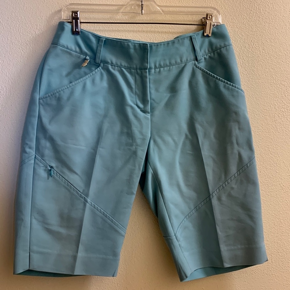 Sport Haley Woman's golf shorts in robin's egg blue - size 4